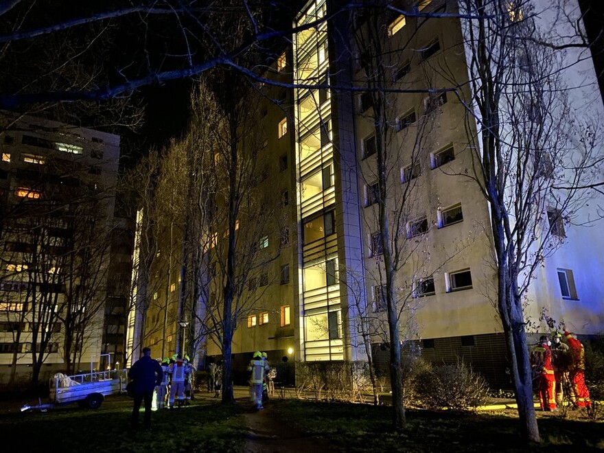 Mehrfamilienhaus, in welchem es zu dem Brand kam