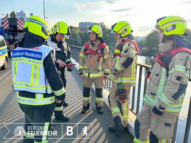 Einsatzleitung der Berliner Feuerwehr