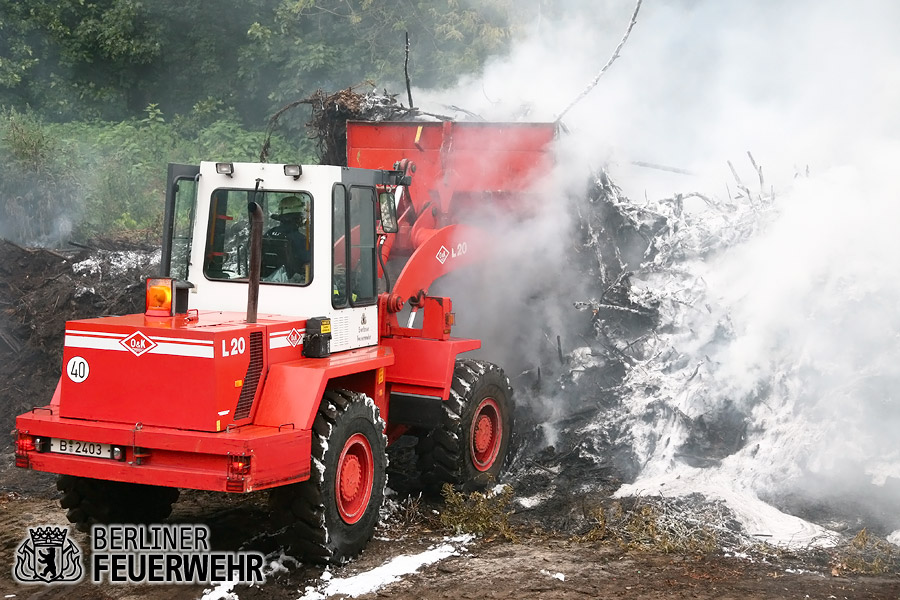 veicoli d'emergenza 2011_7_17_feuer_humboltstrasse_rasch3